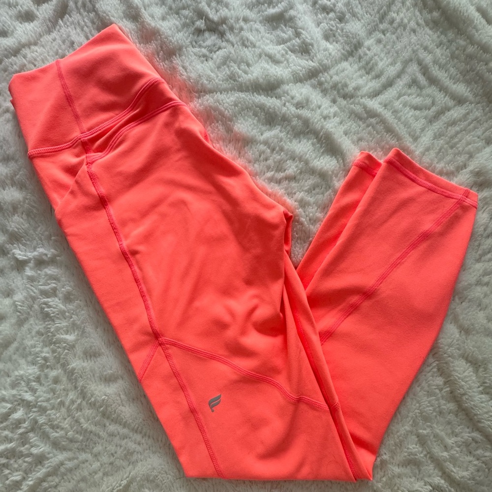 Fabletics Oasis Leggings 7/8 length NWT